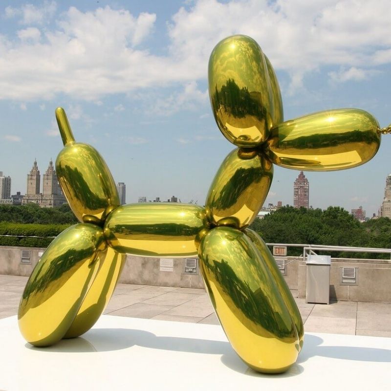 balloon dog by jeff koons